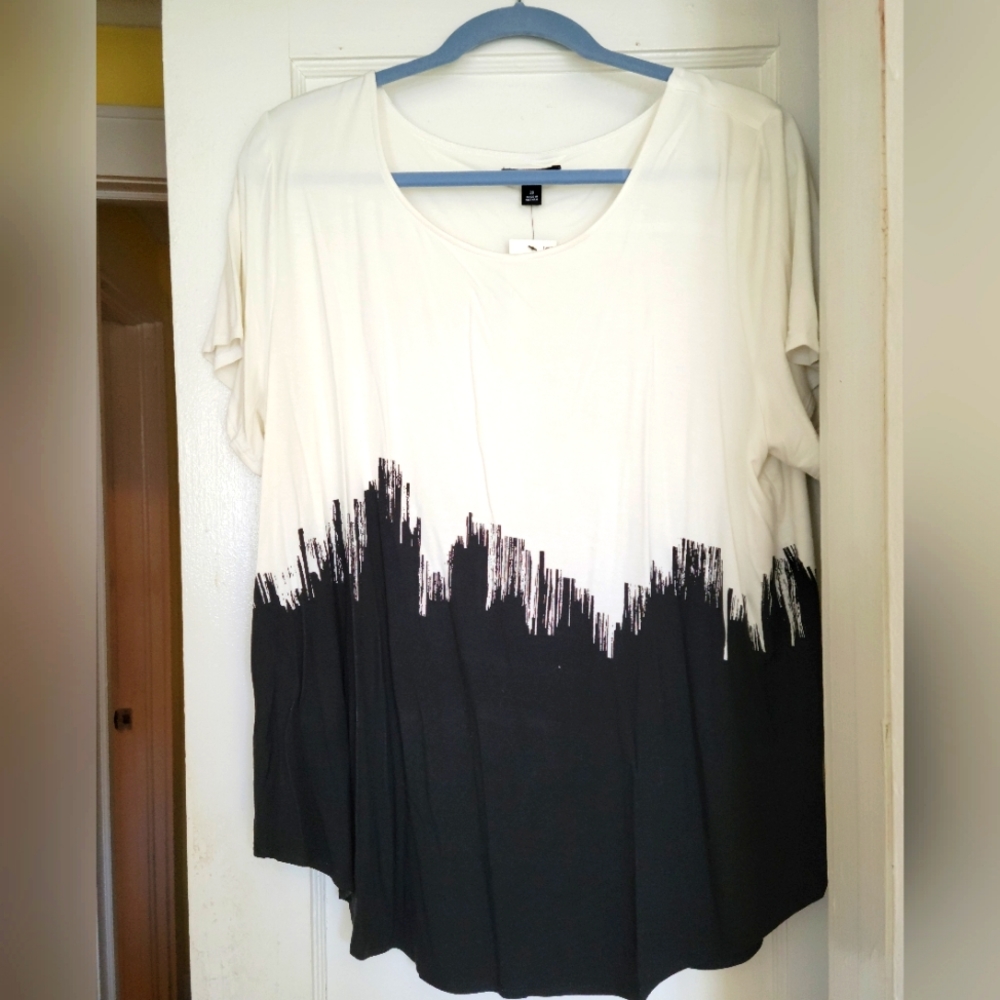Black & White City T-Shirt